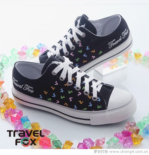 帆布鞋的面料如何选用 (帆布鞋的面料是什么材质多厚)