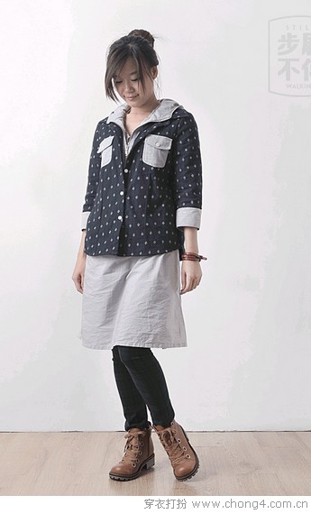 清新风衣服_手机壁纸油画风小清新