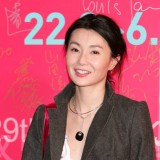 平胸女生穿衣搭配方法