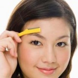 如何修眉毛