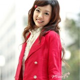 矮个子女生冬季甜美装扮