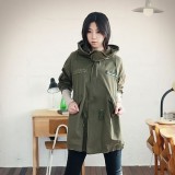 军绿色风衣 熟女最爱