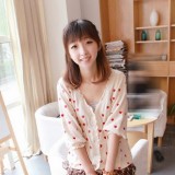 安静柔美针织小衫