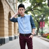 他的小脚裤 潮着时尚走