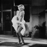 时髦裤装hold住大风天