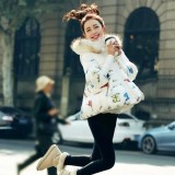 雀跃吧 拥抱快乐的女人