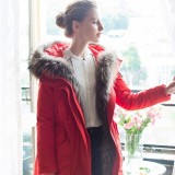 加厚羽绒服温暖迎新年