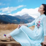 衣裙美不美，关键还得看气质