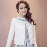想要被宠的像女王，首先要把外套穿漂亮