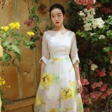 用薄纱来挽救早秋的微凉气候