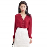 破译性感密码，V领助你巧妙升级