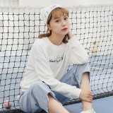 初秋时节，字母和上衣更配哦！