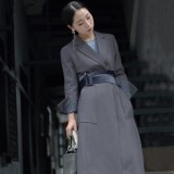 风情各有秘笈，看中长外套厚与薄如何妖娆