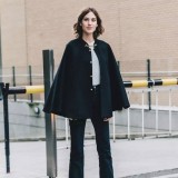 此时不穿更待何时，是时候给斗篷留个位置