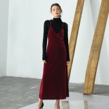 裙有背带在，一秒桃花来