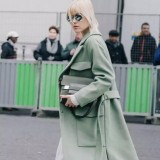 穿越寒冷，冬天继续携手帅气清新