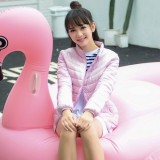 轻薄羽绒服的存在，不是为了给冬天收尾