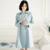 半掩婀娜铿锵捧场，有风衣美丽不忧伤