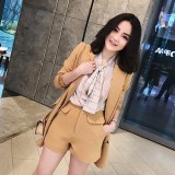 西装+短裤，有范儿又舒坦的新款CP