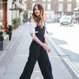 简简单单就好看，黑白穿出大牌感