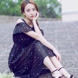 用露肩诠释性感 用性感解读夏天