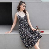 韵味诱惑当前，裙裾摇曳最是醉心醉眼